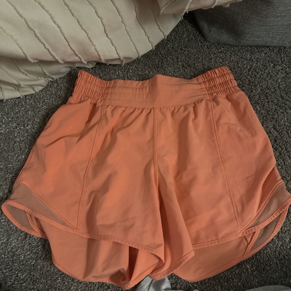 NWT Coral Lululemon Hotty Hot Shorts Size 4 Lining cut out (see 4th photo)
